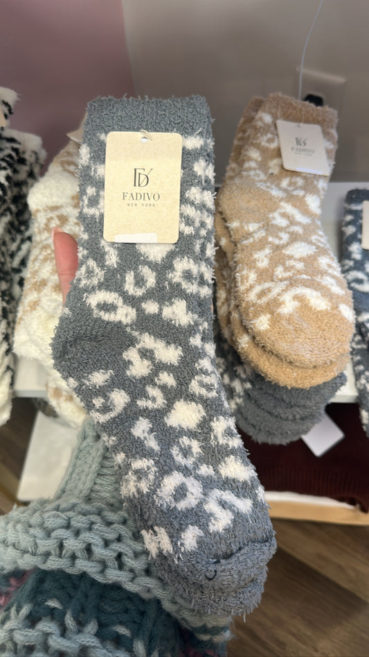 Cheetah Fuzzy Socks G/W